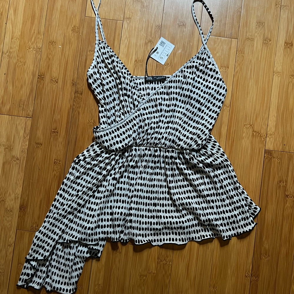 NWT Zara Shirt 🖤